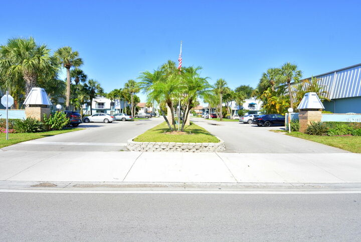 Property Photo: 950 S Kanner Highway Th-9 FL 34994