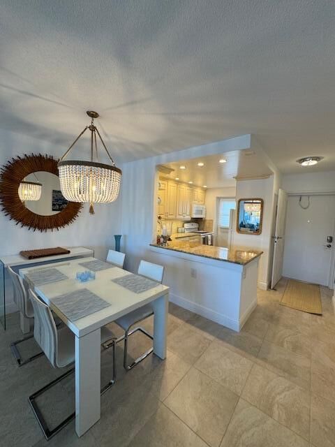 Property Photo:  390 N Federal Highway 203  FL 33441 