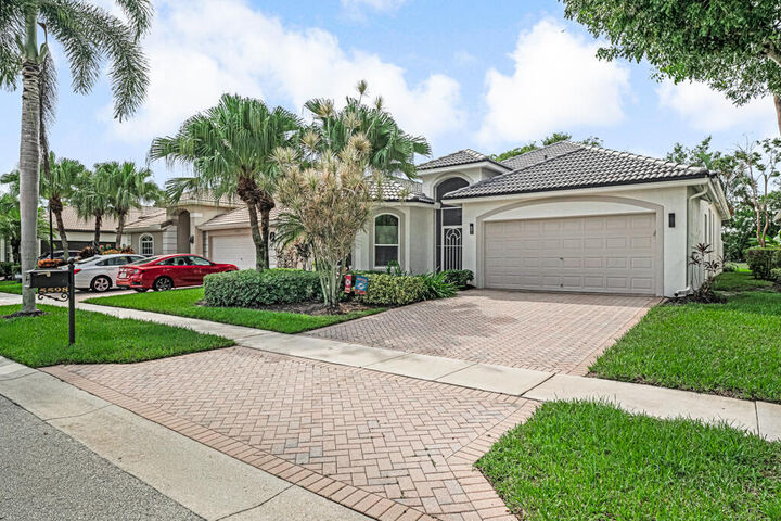 Property Photo:  5598 Fountains Drive S  FL 33467 
