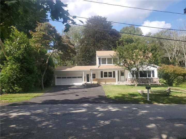 Property Photo:  62 Belfield Drive  RI 02919 