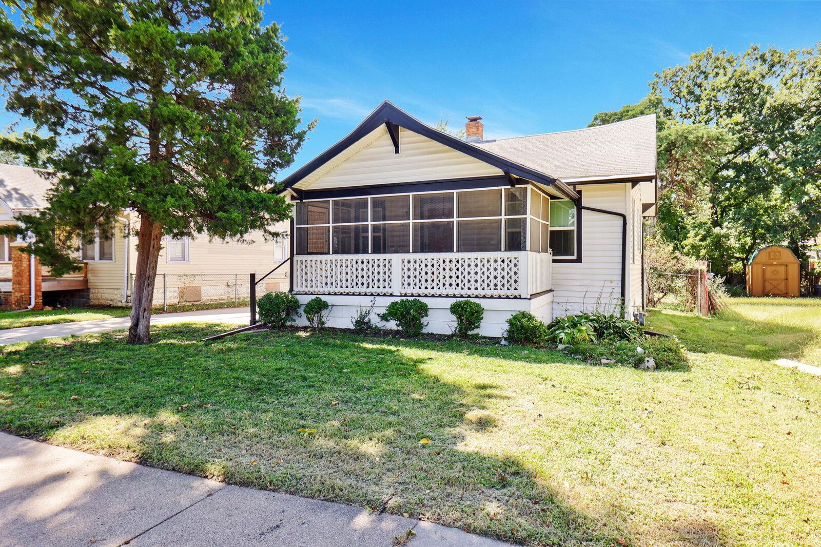Property Photo: 523 N Erie Ave KS 67214