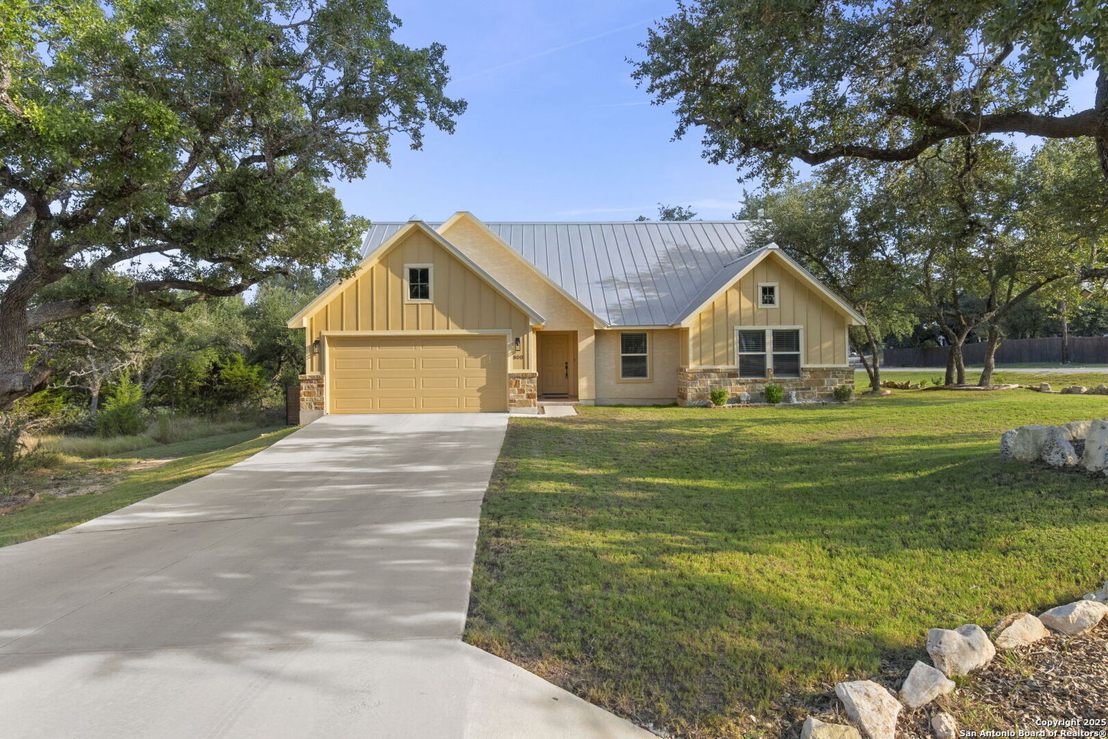 Property Photo: 800 John Price TX 78606