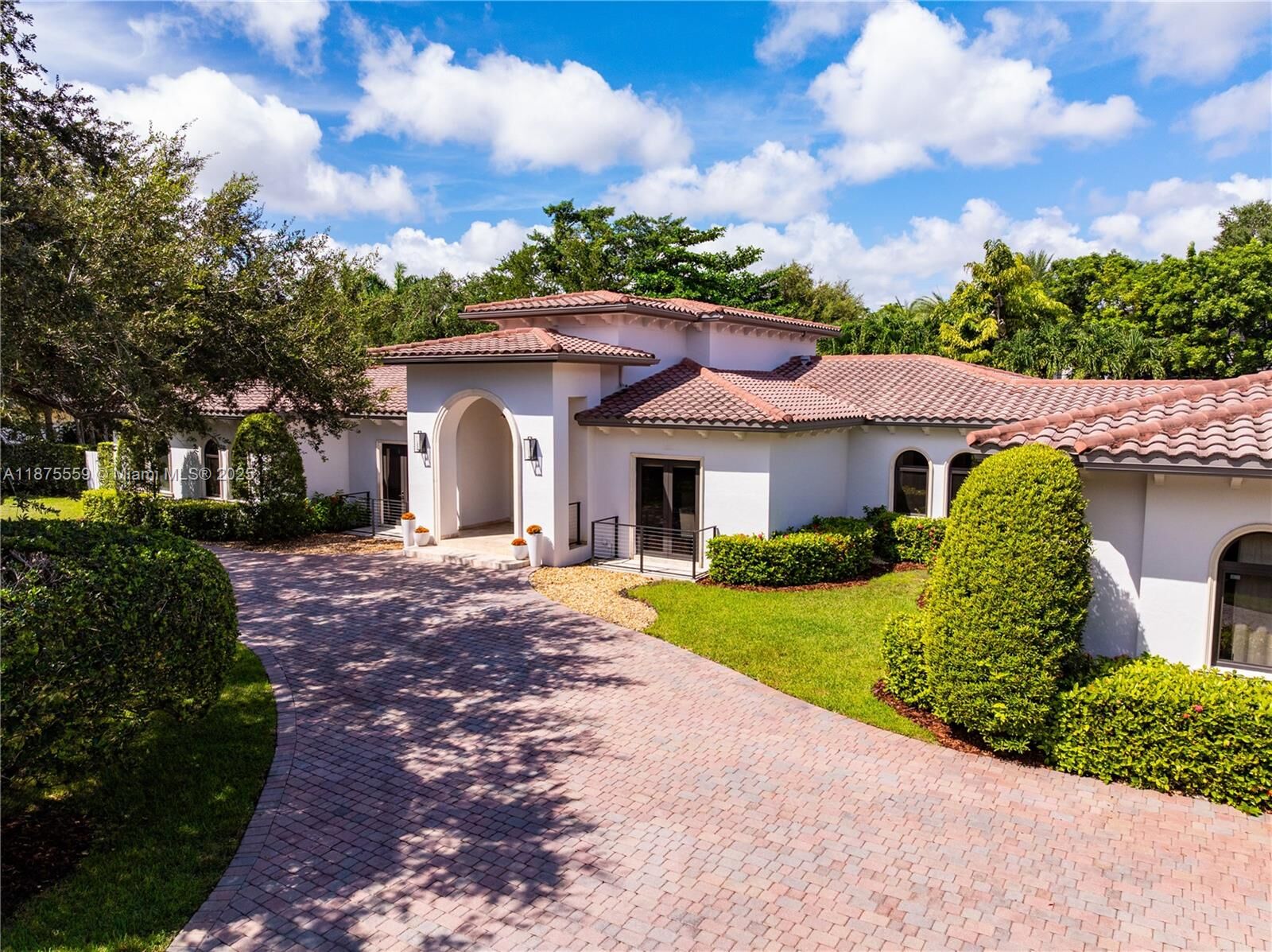 Property Photo:  10900 SW 61st Ct  FL 33156 