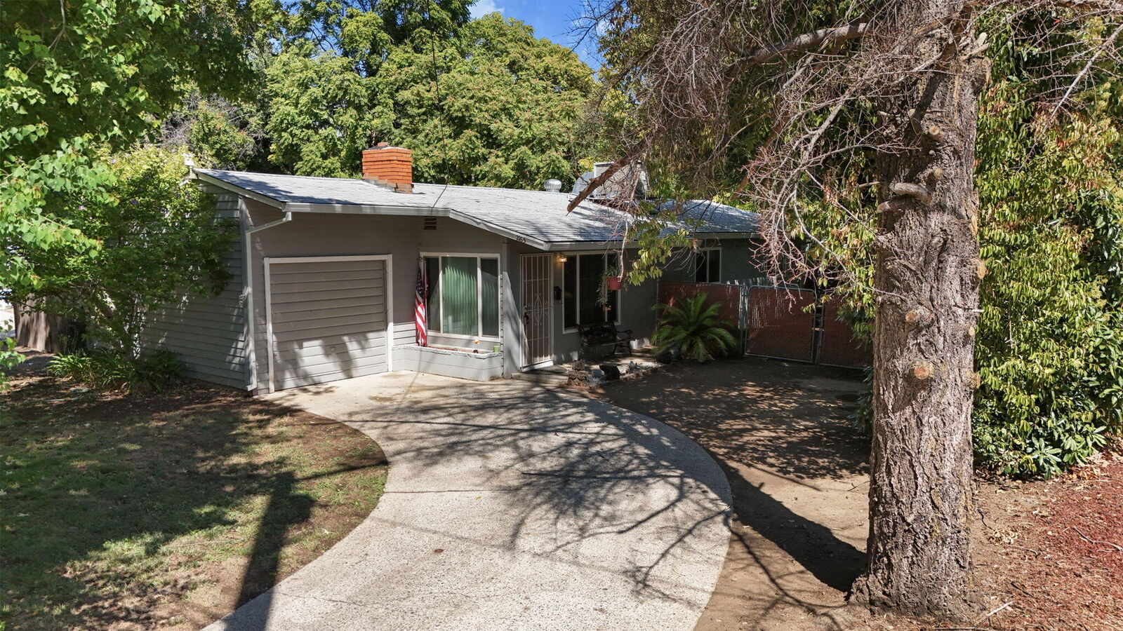 Property Photo:  2165 Paris Avenue  CA 96001 