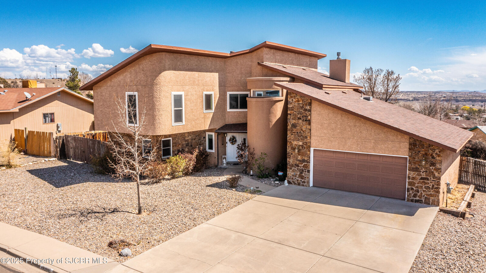 Property Photo: 3306 N Cochiti Avenue NM 87401