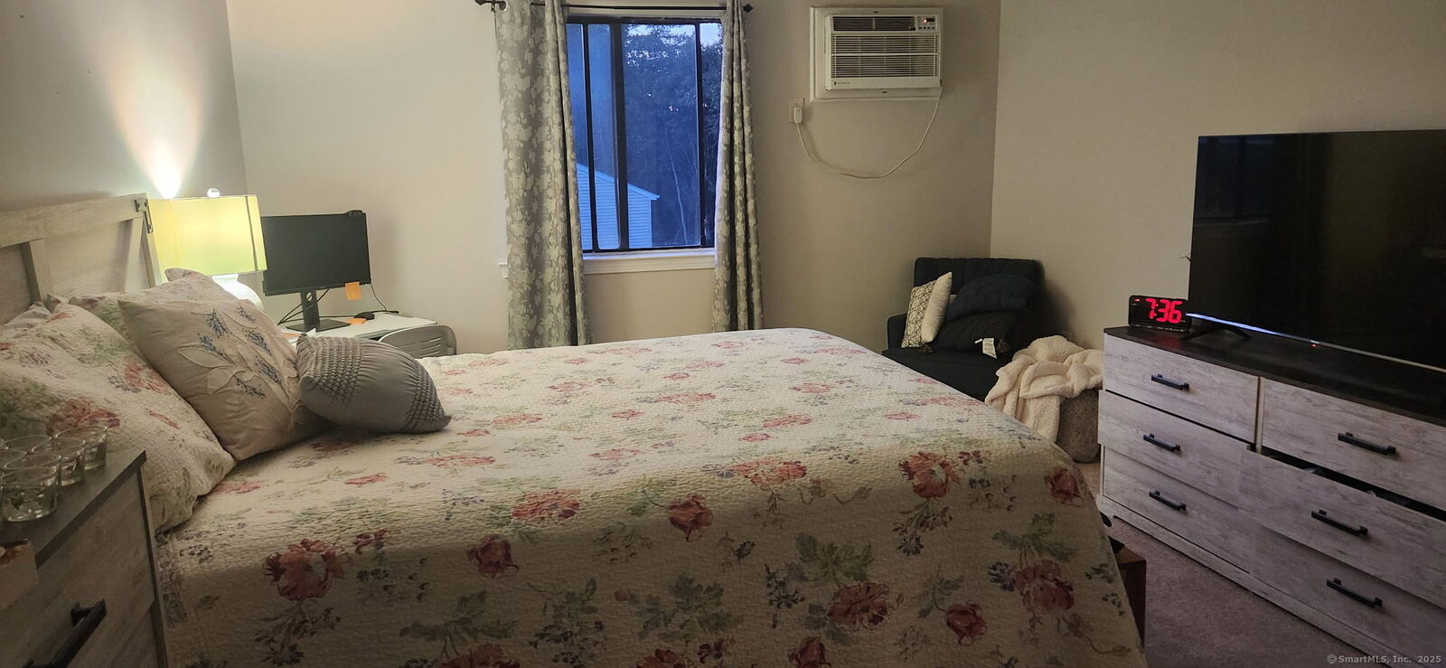 Property Photo: 804 Blackstone Village 804 CT 06450