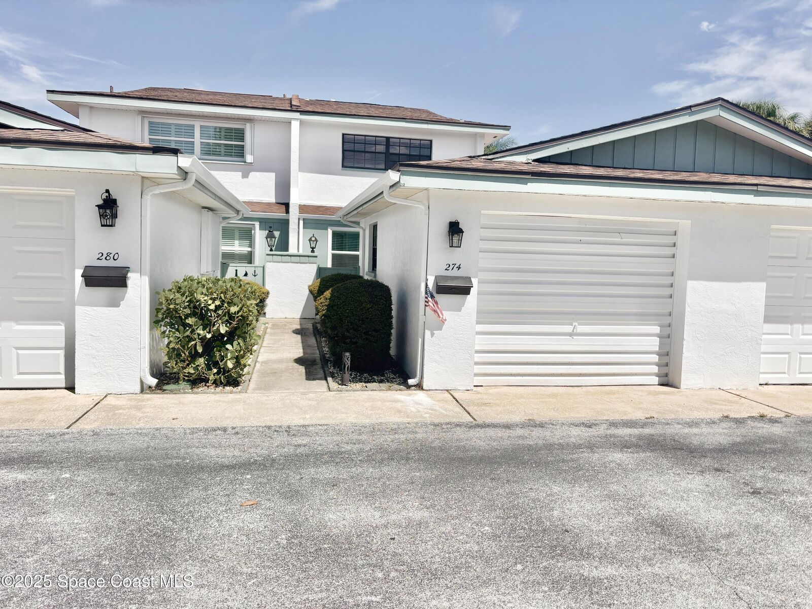 Property Photo:  274 Queens Court  FL 32937 