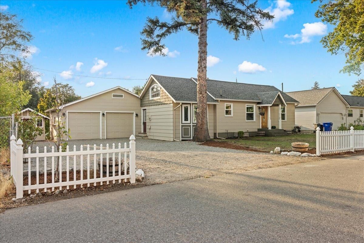 Property Photo:  3417 N Elton Rd  WA 99212 