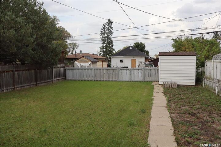 Property Photo:  505 2nd Avenue E  SK S0H 0B0 