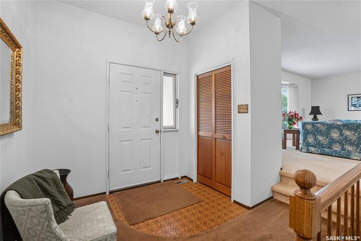 Photo de la propriété:  727 Costigan Place  SK S7J 3R3 