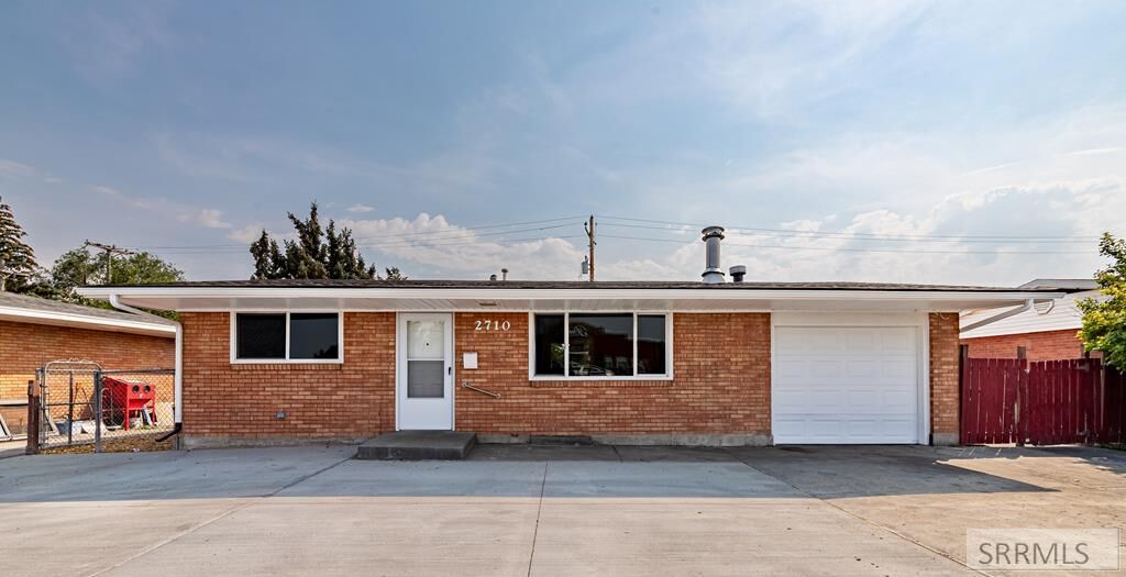 Property Photo: 2710 E 17th Street ID 83406