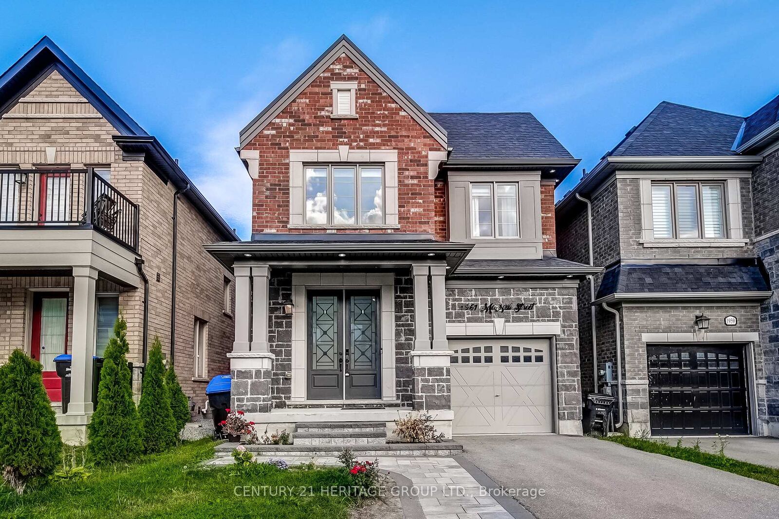 Photo de la propriété: 1961 McNeil Street ON L9S 4B7