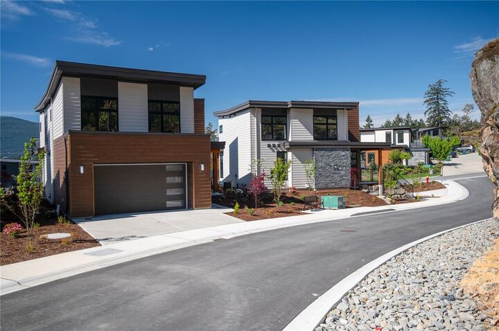 Property Photo: 1220 Manzanita Pl #102 BC V9T 0L7