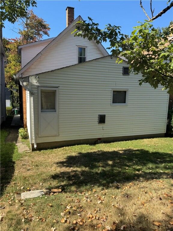 Property Photo:  314 Pine St  PA 15003 