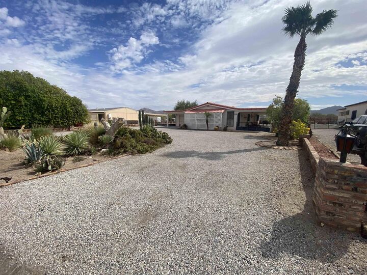 Property Photo: 12319 S Ironwood Dr AZ 85367