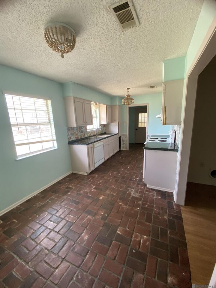 Property Photo: