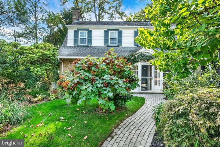 Property Photo:  546 Bethan Road  PA 19027 
