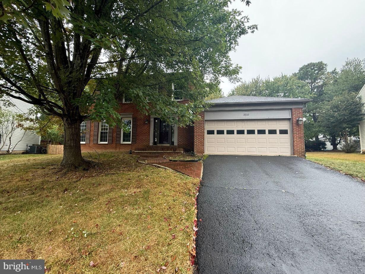 Property Photo: 3310 Applegrove Court VA 20171