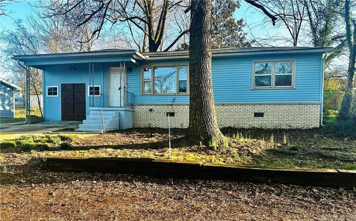 702 Beverly Drive  Harrison AR 72601-3401 photo