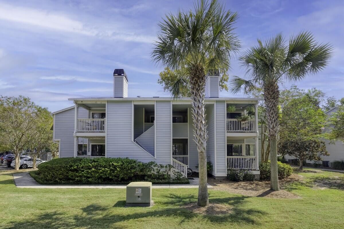 Property Photo:  1481 Center St Ext # 1107  SC 29464 