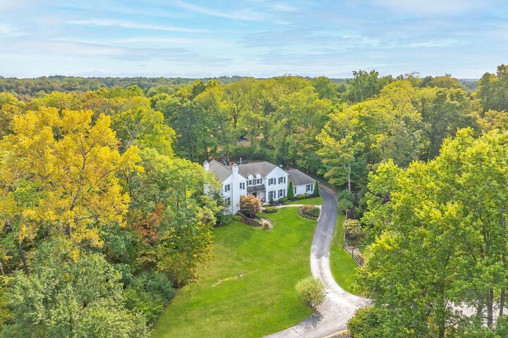 Property Photo:  772 Huntersknoll Lane  OH 45230 