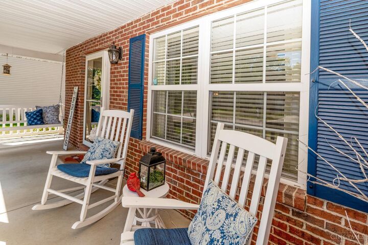 Property Photo:  5717 Pepperridge Court  OH 45039 
