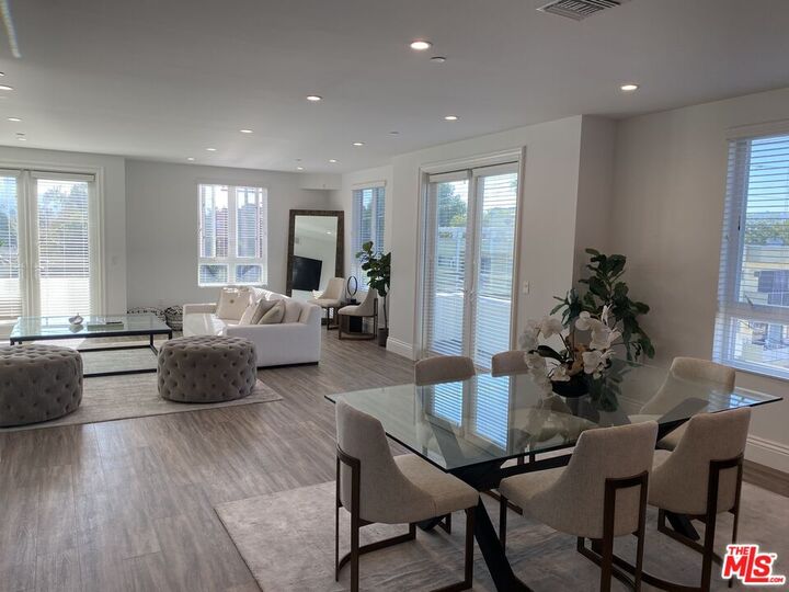 Property Photo:  8700 Chalmers Dr  CA 90035 
