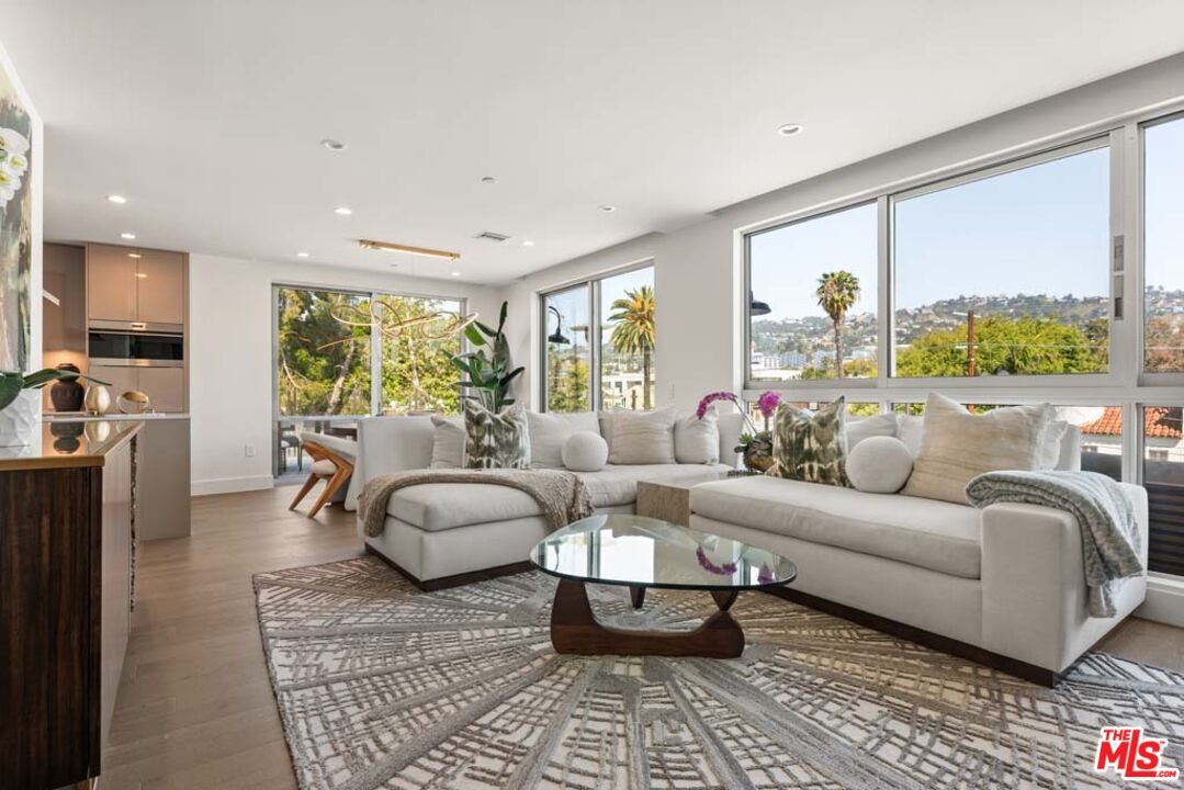Property Photo: 728 N Sweetzer Ave CA 90069