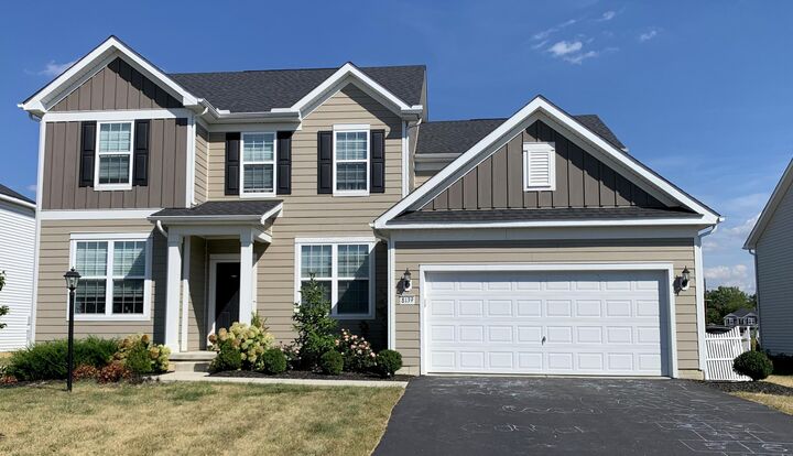 Property Photo: 8139 Comstock NW Terrace OH 43147