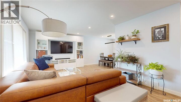 Property Photo:  158 Litzenberger Crescent  SK S4R 5X9 