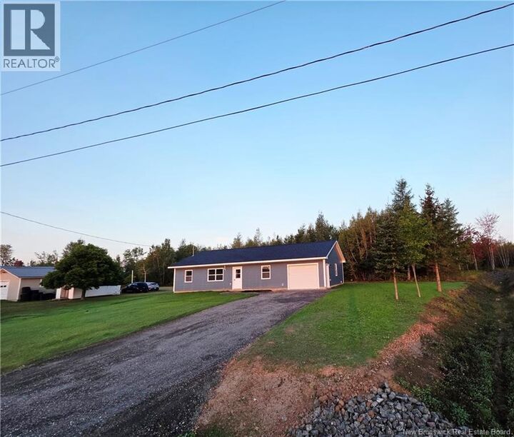 Property Photo:  8 Fawcett Avenue  NB E4Z 4H4 