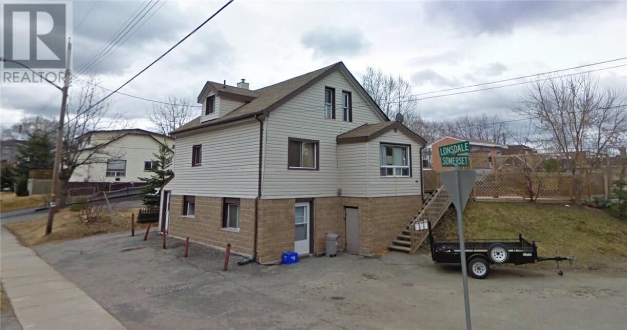 Property Photo:  94 Somerset Street  ON P3B 3A8 