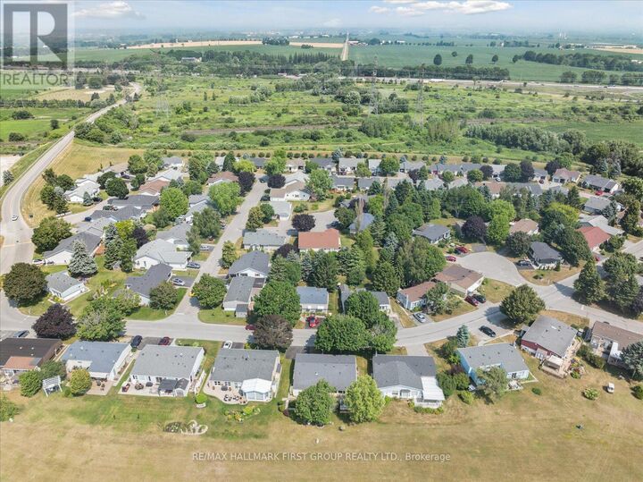 Property Photo: 27 Wilmot Trail ON L1B 1A1