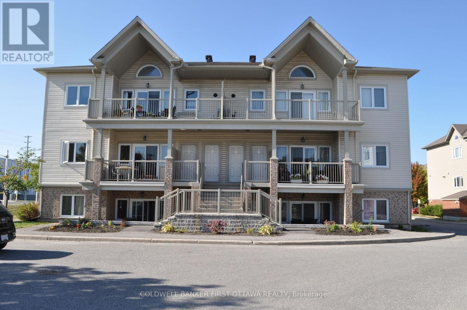 Property Photo:  103 Fraser Fields Way K  ON K2J 5V1 
