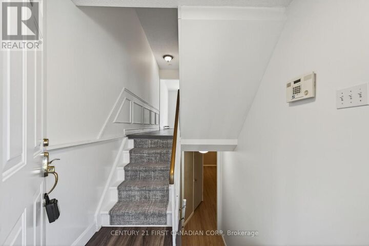 Photo de la propriété:  176 Gardenwood Drive  ON N6J 3Z9 