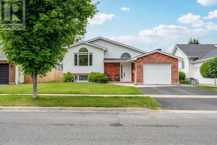 Photo de la propriété:  1861 Belvedere Crescent  ON K6H 7C7 