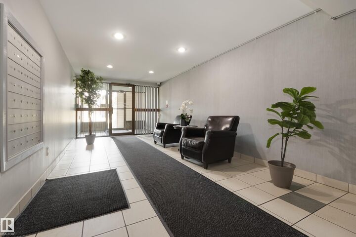 Property Photo:  17820 98 Avenue NW 101  AB T5T 3H5 