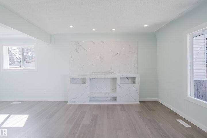 Property Photo:  12821 125 Street NW  AB T5L 0V1 