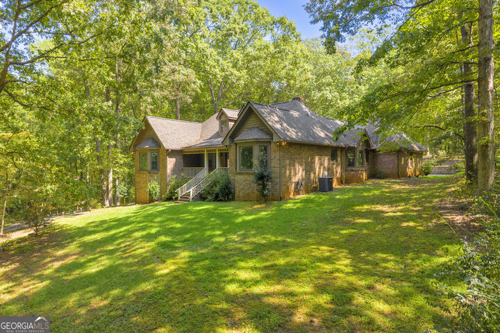 Property Photo:  2924 Glad Dale Drive SE  GA 30094 