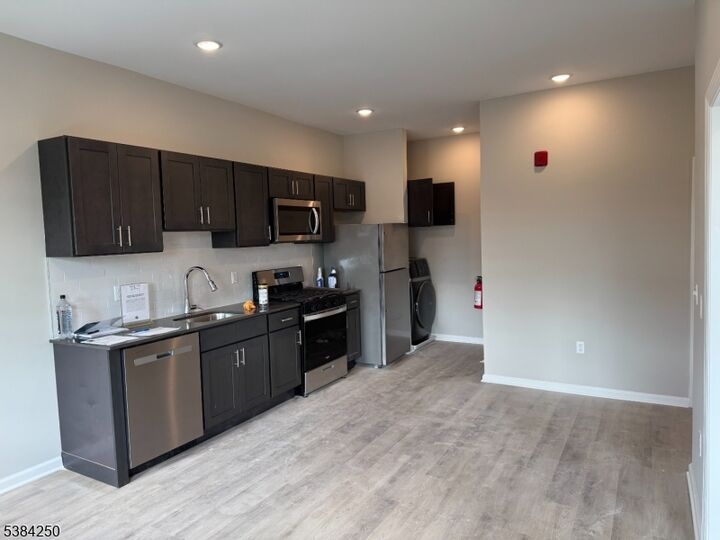 Property Photo:  10 E Washington Ave 201  NJ 07882 