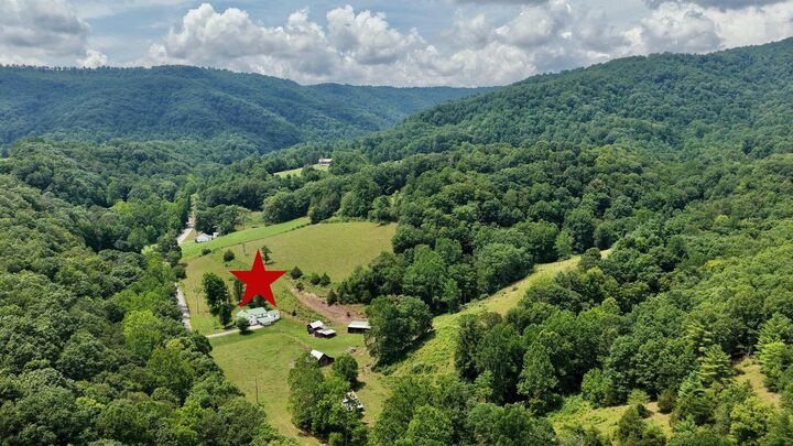 2642 Madam Creek  Hinton WV 25951 photo