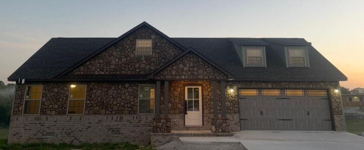 Property Photo:  64 Queens Drive  KY 40729 