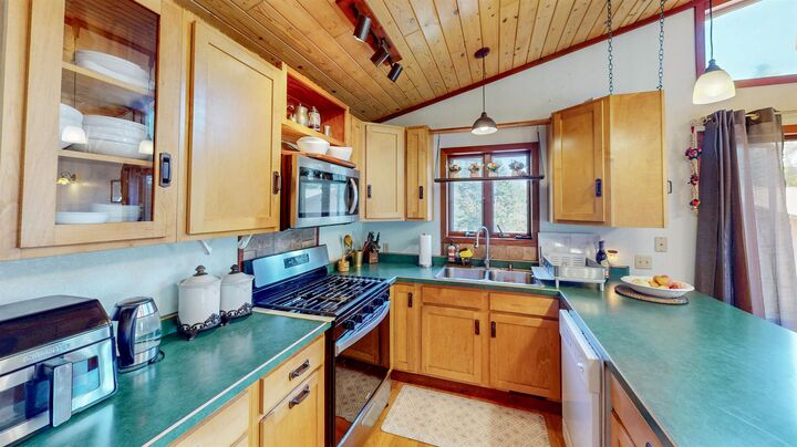 Property Photo:  535 Humphrey Cr  MN 55604