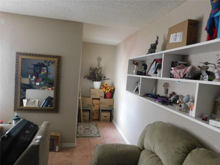 Property Photo:  2123 Arcadia Road  FL 34690 