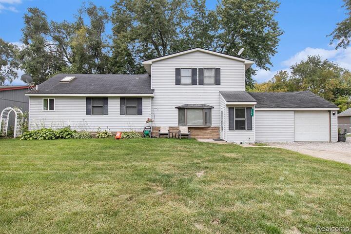 1904 Viola Drive  Ortonville MI 48462 8886 photo