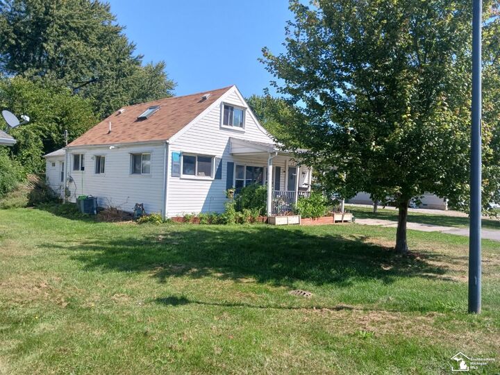 Property Photo:  3253 6th Street  MI 48161 