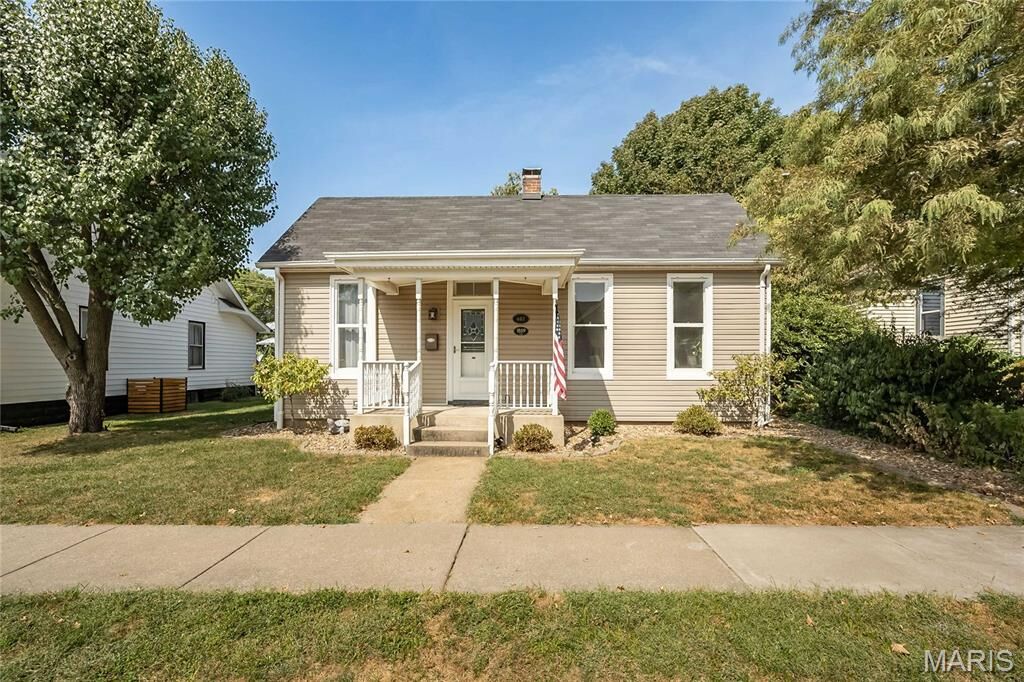 Property Photo:  407 Houston Street  MO 63301 