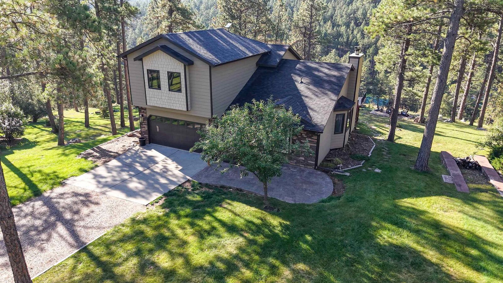 Property Photo: 13165 Morse Place SD 57702