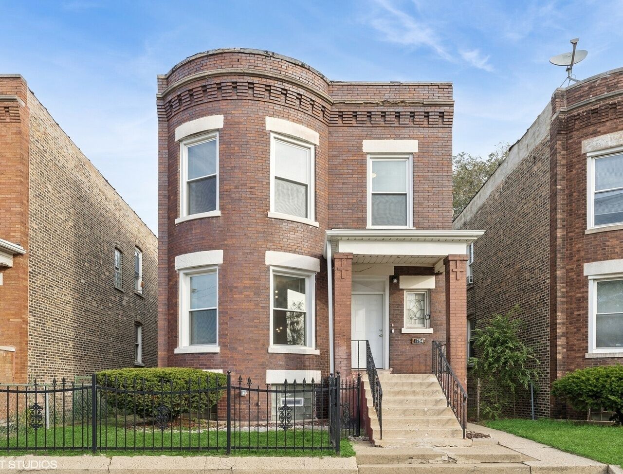 Property Photo:  1754 E 73rd Street 2  IL 60649 