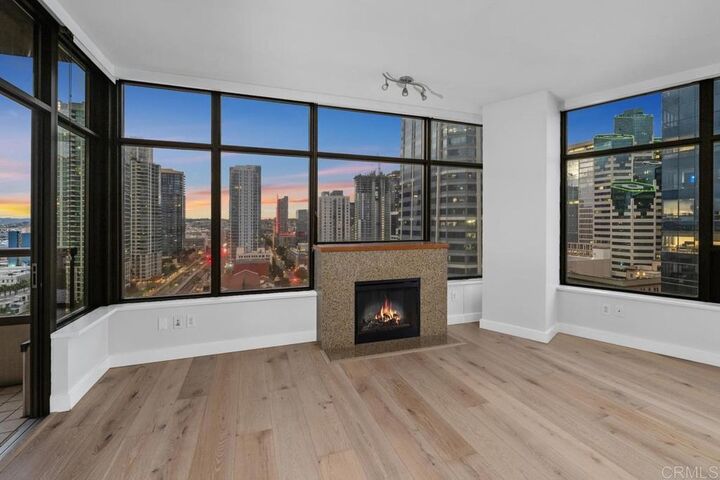 Property Photo:  700 W E Street 1604  CA 92101 